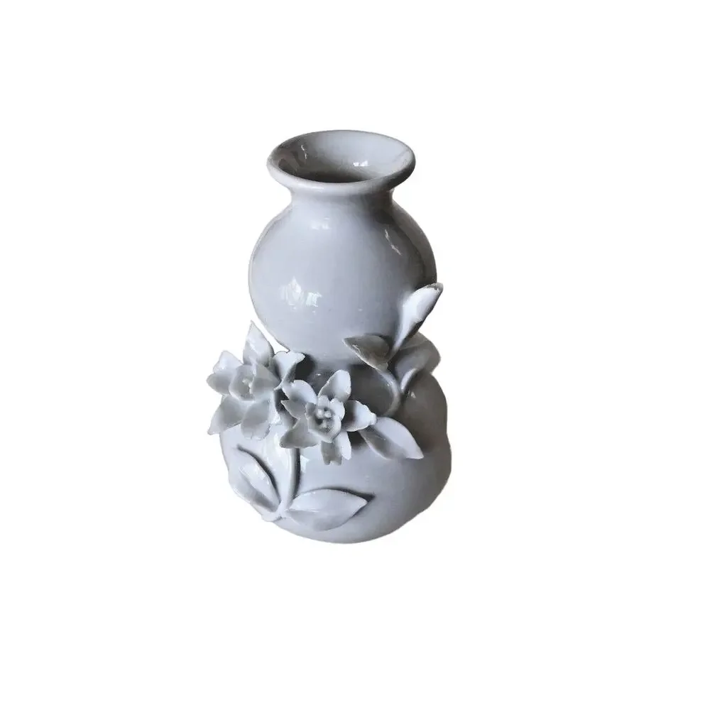 Tozai Home Capo-Di-Monte Double Gourd Vase White Porcelain Floral Design 6 x 4